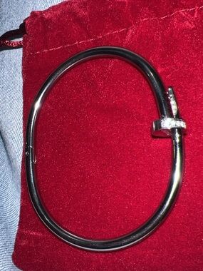 Like NEW: Bracelet bangle and ring size 6